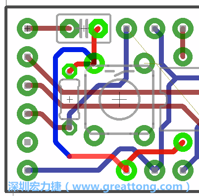 為了要創(chuàng)造一個電路通道，首先要先點擊重置開關(guān)的連結(jié)點進行布線，在電路板的背面繪制線路直到其它線路前的乾淨區(qū)域。