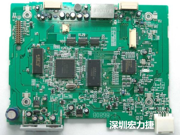 大面積PCB若電子元器件數(shù)量多、重量較重，板材強(qiáng)度不夠時(shí)容易產(chǎn)生PCB中央部凹陷問(wèn)題。