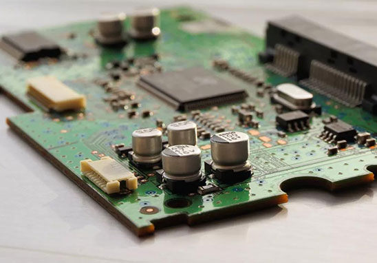 PCB制板工藝中的過孔塞油是什么意思？